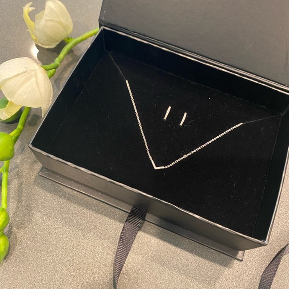 🔹EF collection Set / Earrings & Necklace - Picture 5 of 13